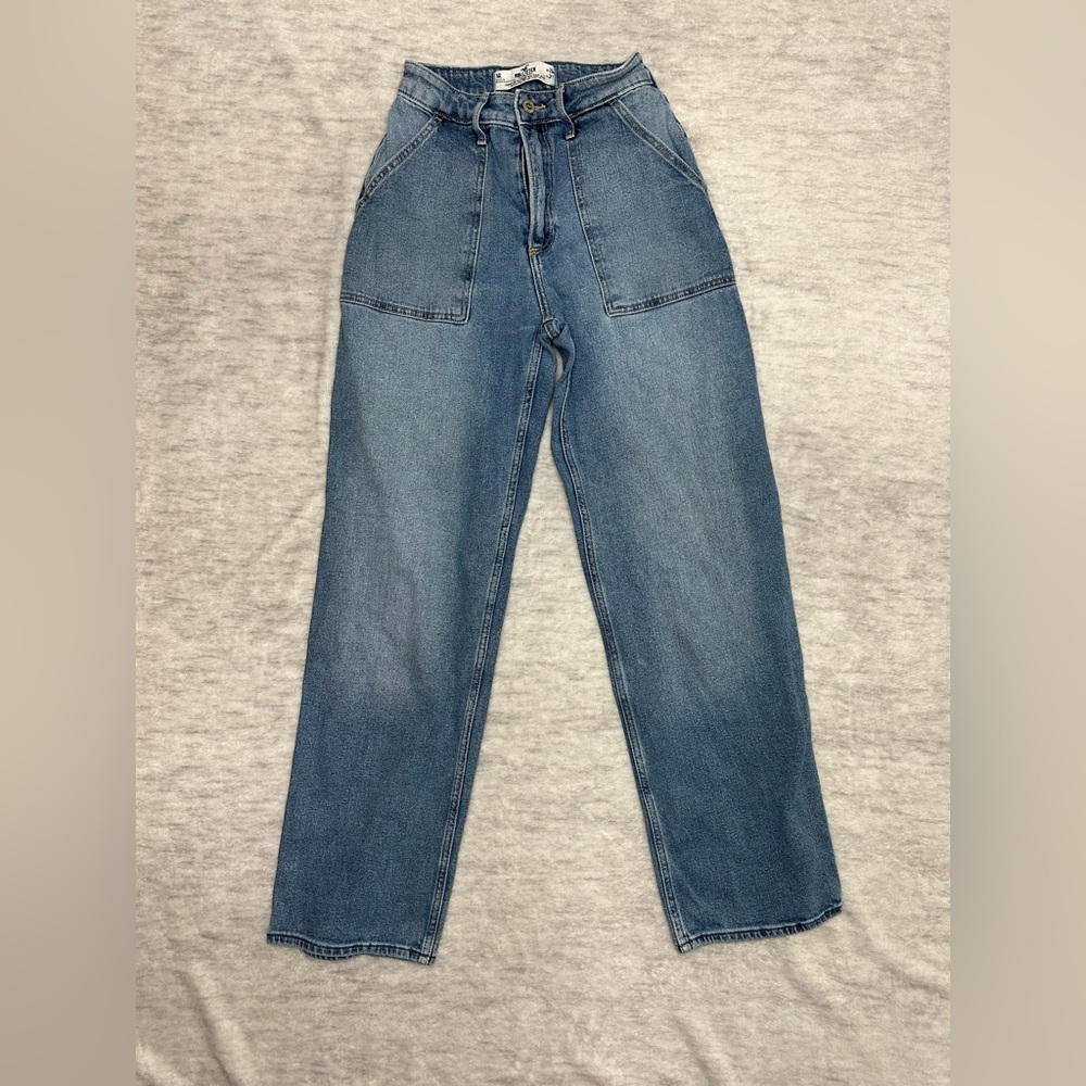 Hollister Curvy Ultra High-Rise Dad Jeans